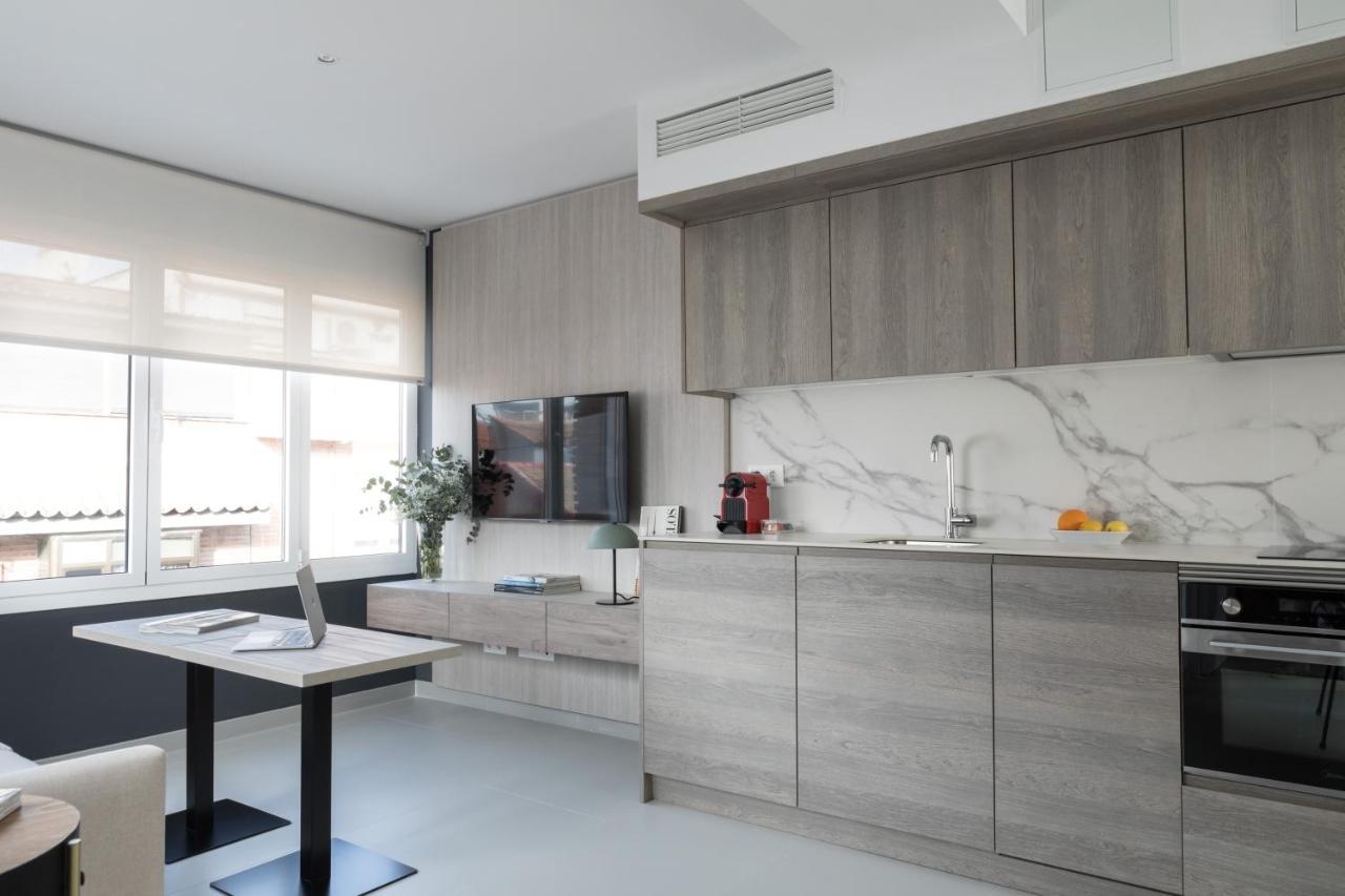 Apartamentos Las Torres マドリード エクステリア 写真