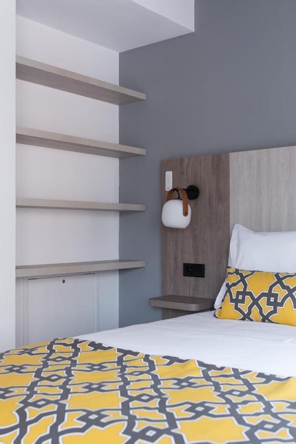 Apartamentos Las Torres マドリード エクステリア 写真
