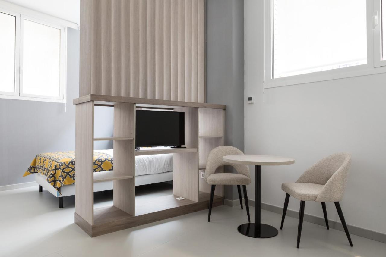 Apartamentos Las Torres マドリード エクステリア 写真